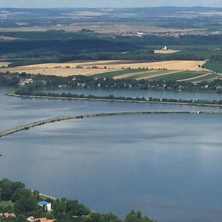 Penzion Hirmann Popice Exteriör bild