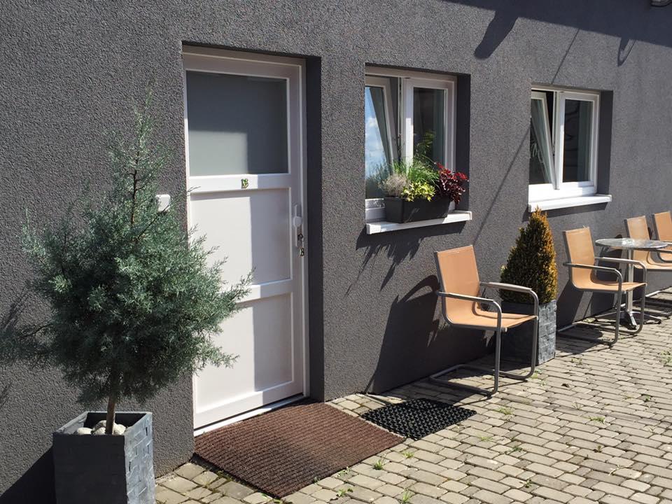 Penzion Hirmann Popice Exteriör bild